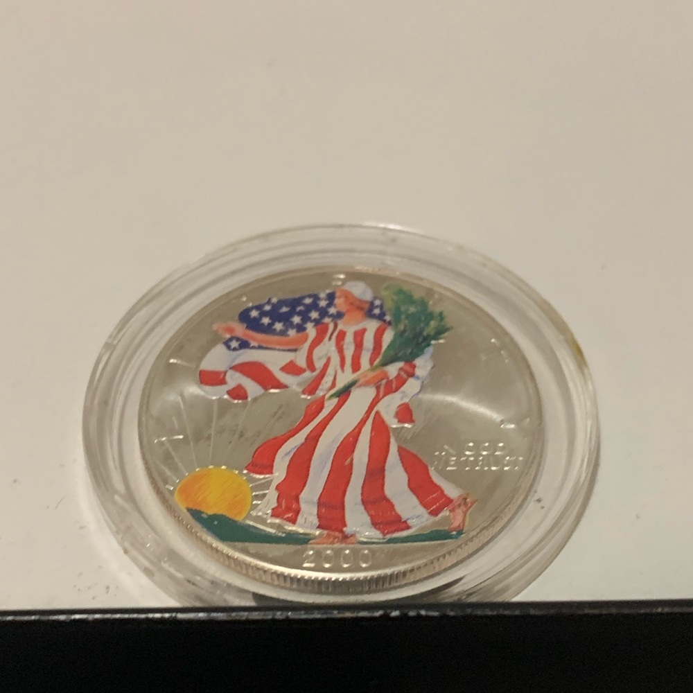 2000 1oz Silver Dollar Eagle Colorized